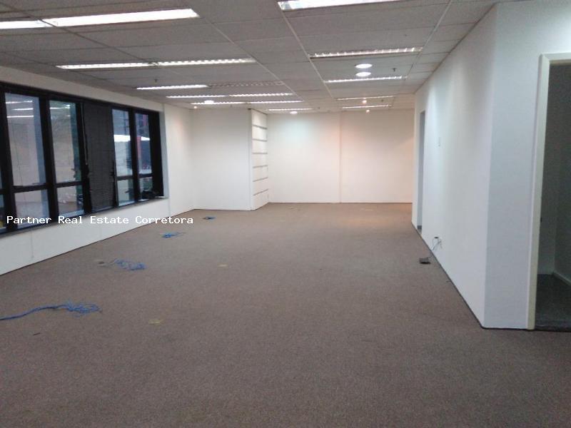 Conjunto Comercial-Sala à venda com 6 quartos, 182m² - Foto 8