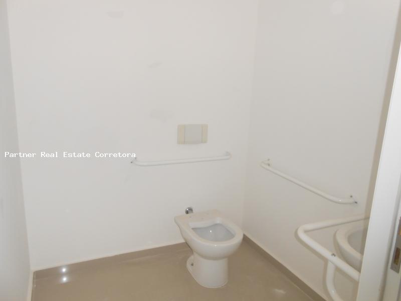 Conjunto Comercial-Sala à venda com 1 quarto, 252m² - Foto 1