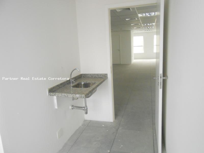 Conjunto Comercial-Sala à venda com 1 quarto, 252m² - Foto 5