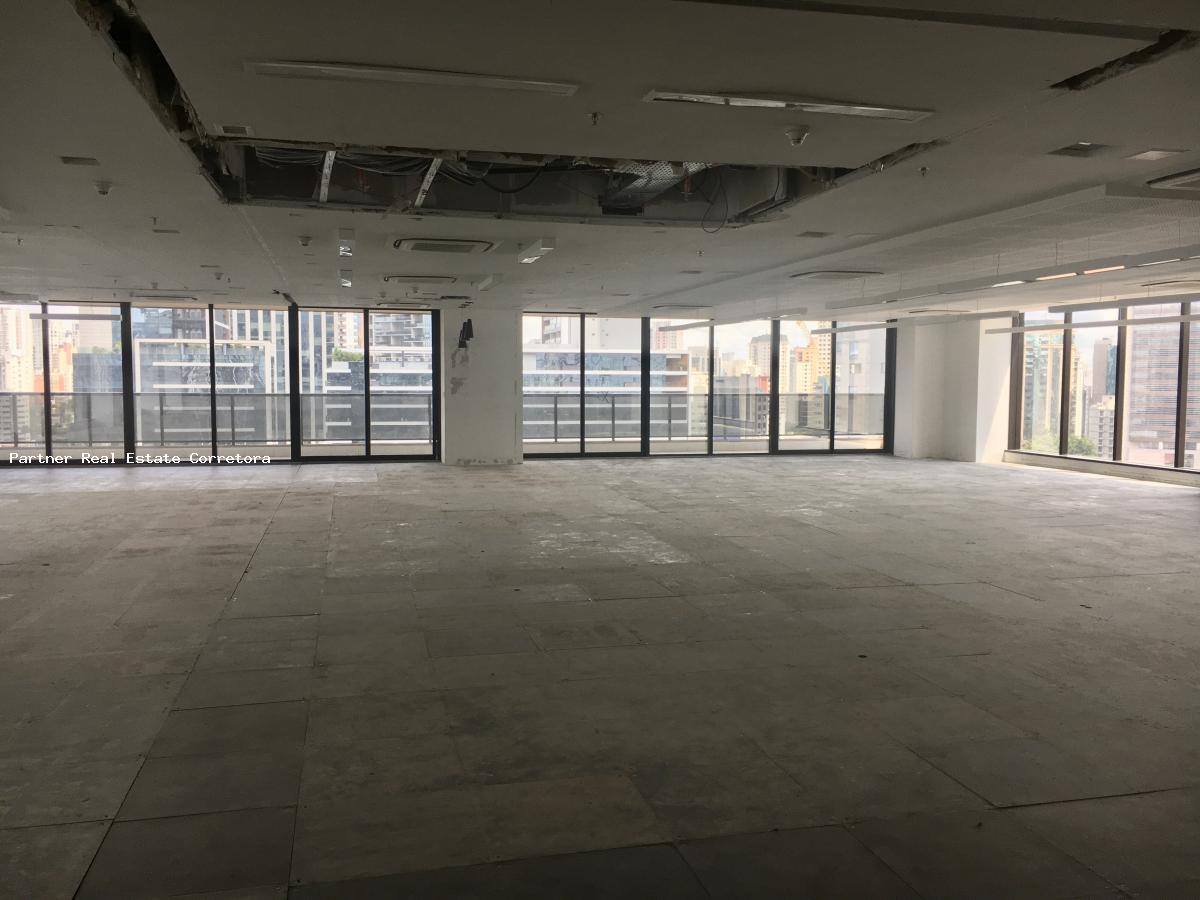 Conjunto Comercial-Sala para alugar com 1 quarto, 620m² - Foto 2