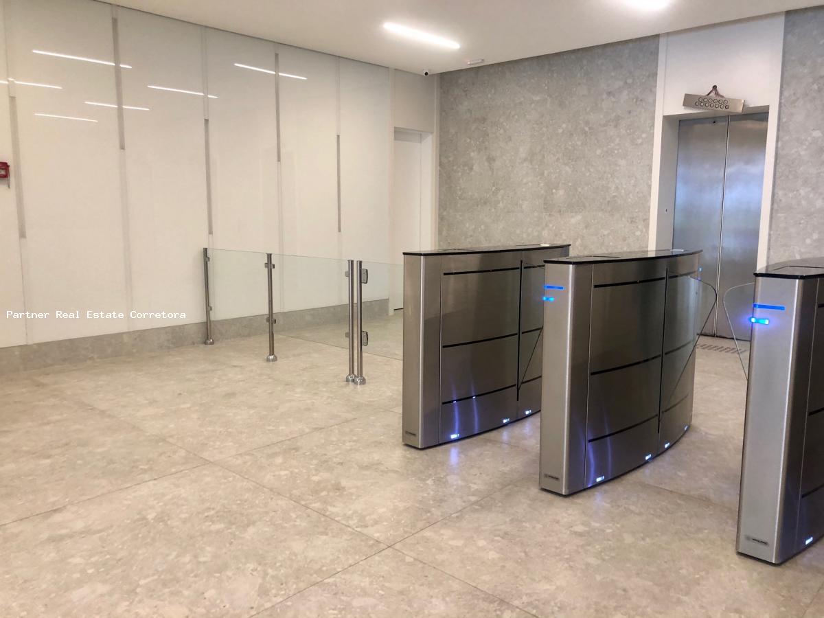 Conjunto Comercial-Sala para alugar com 1 quarto, 245m² - Foto 8