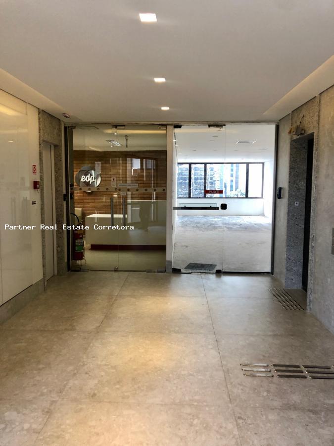 Conjunto Comercial-Sala para alugar com 1 quarto, 245m² - Foto 11