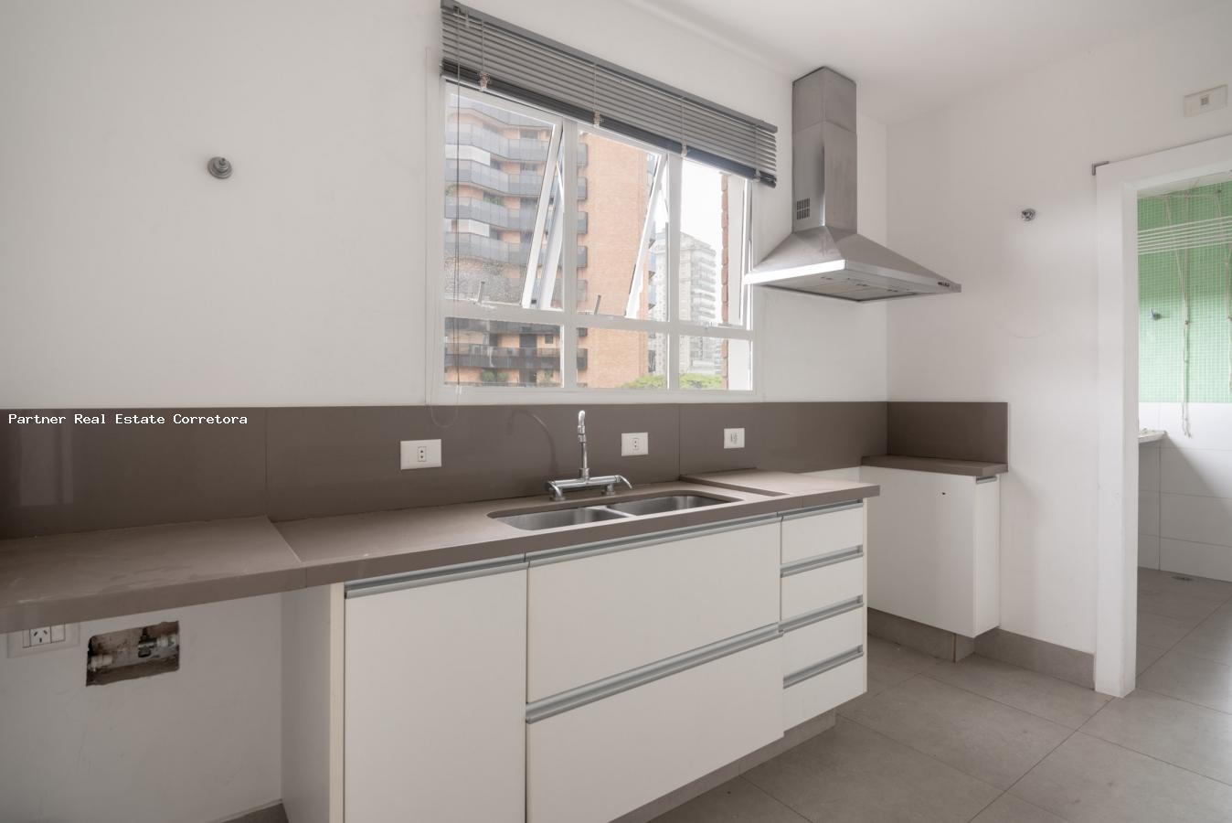 Apartamento à venda com 4 quartos, 260m² - Foto 11