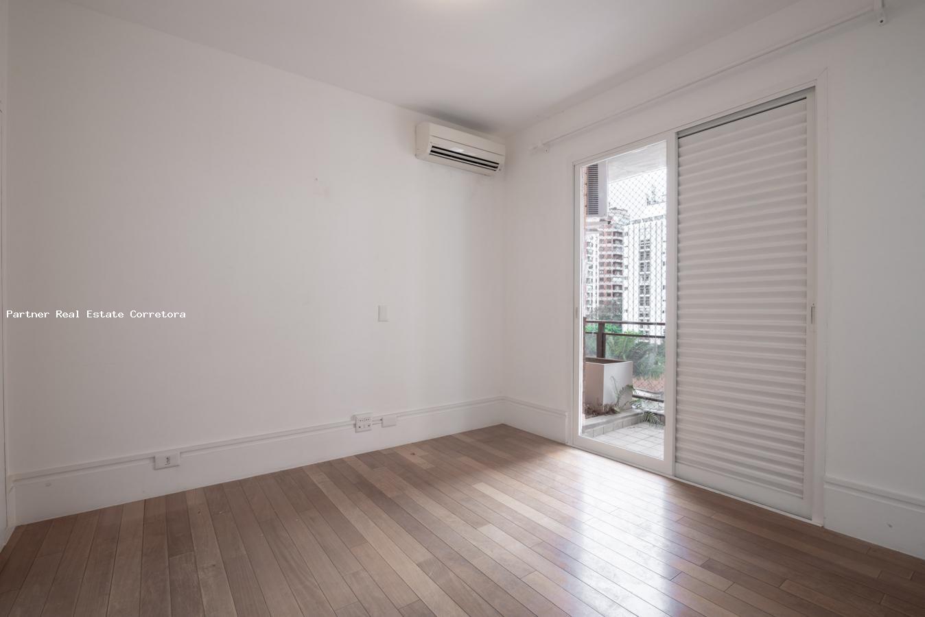 Apartamento à venda com 4 quartos, 260m² - Foto 21