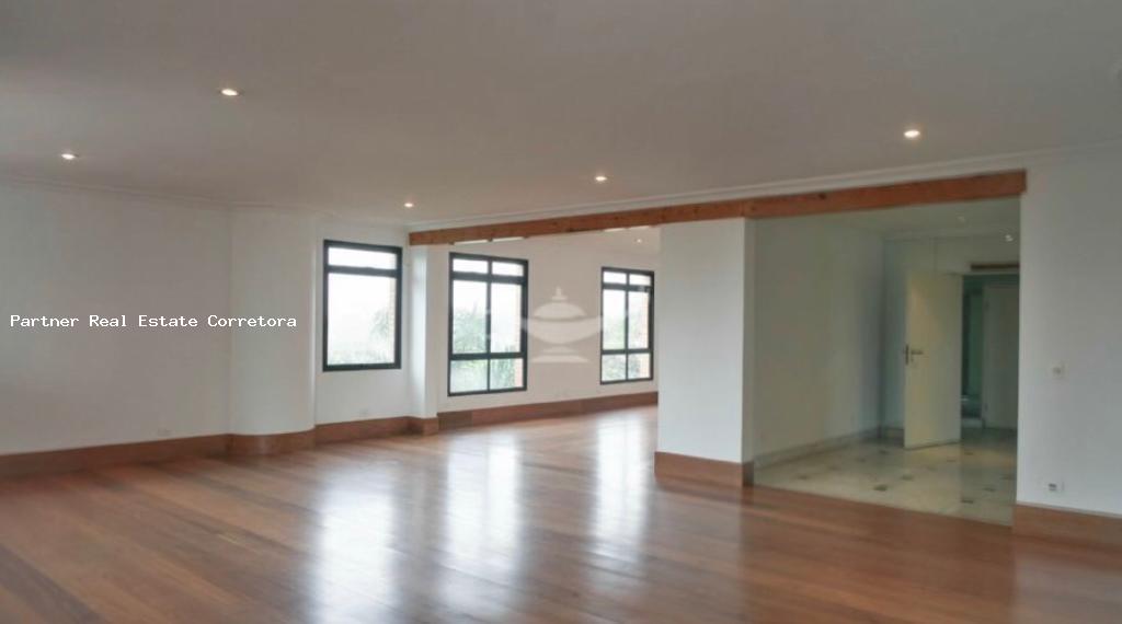 Apartamento para alugar com 4 quartos, 541m² - Foto 4