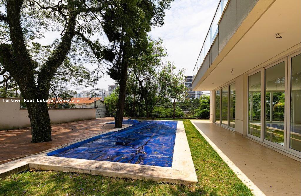 Casa de Condomínio à venda com 4 quartos, 566m² - Foto 3