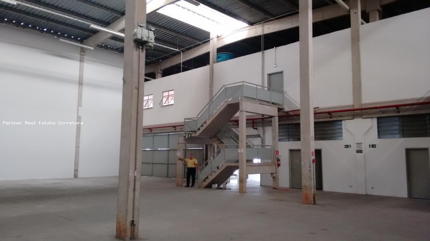 Depósito-Galpão-Armazém para alugar, 1298m² - Foto 23