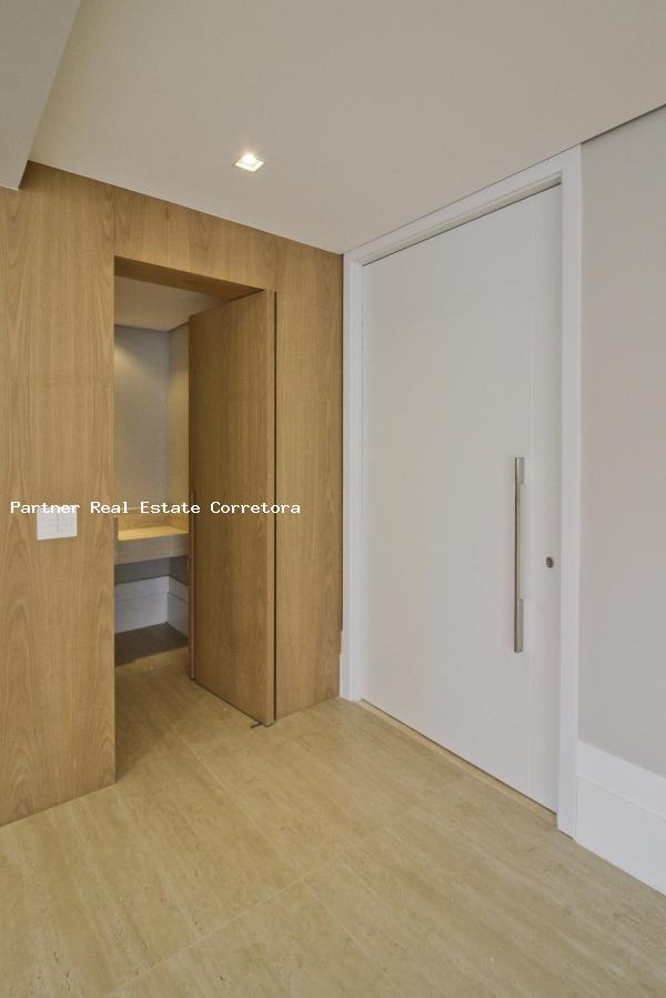 Apartamento à venda com 3 quartos, 250m² - Foto 14