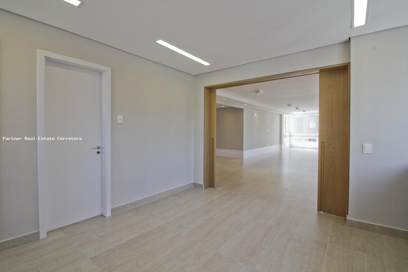 Apartamento à venda com 3 quartos, 250m² - Foto 24