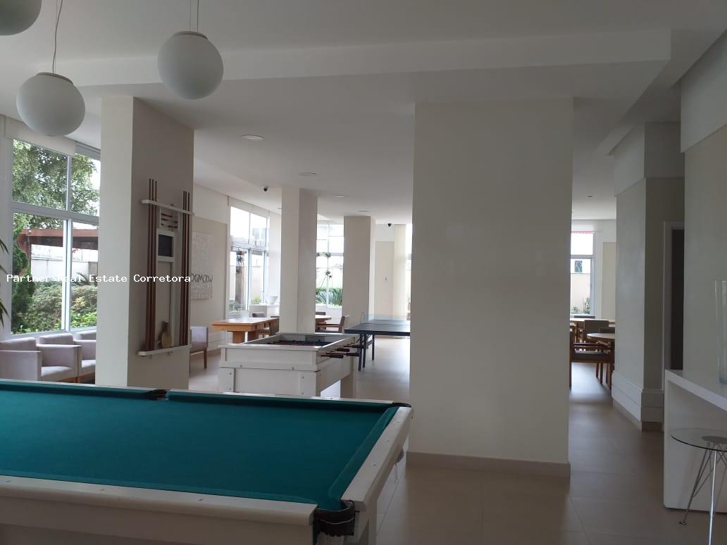 Apartamento à venda com 3 quartos, 213m² - Foto 3