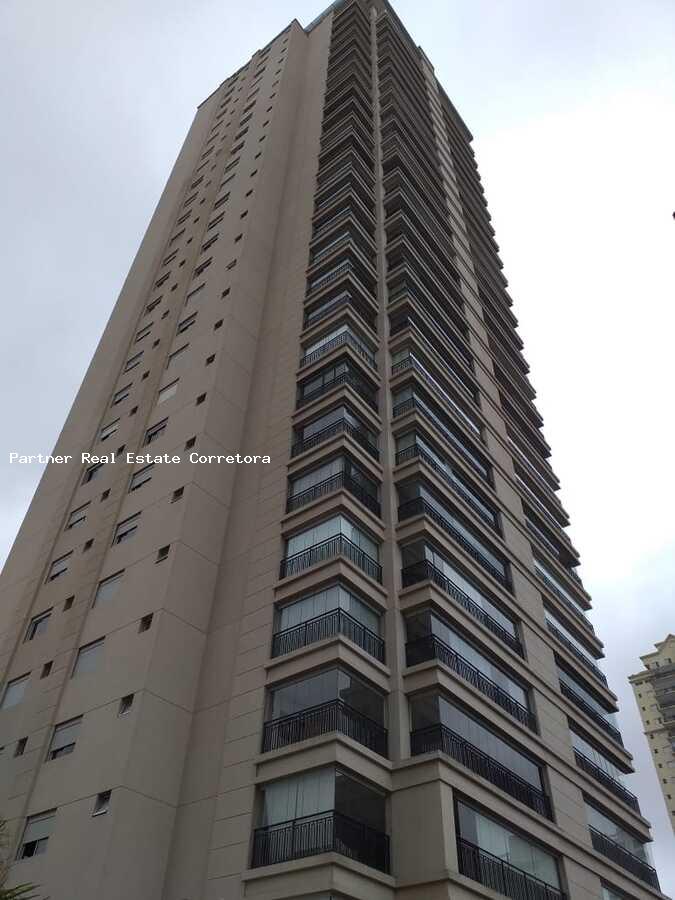 Apartamento à venda com 3 quartos, 213m² - Foto 1