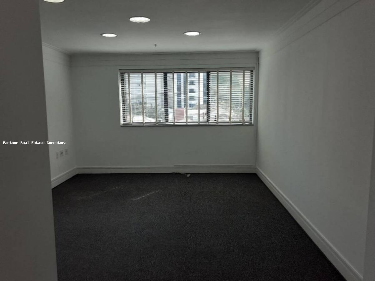 Conjunto Comercial-Sala à venda com 1 quarto, 122m² - Foto 2