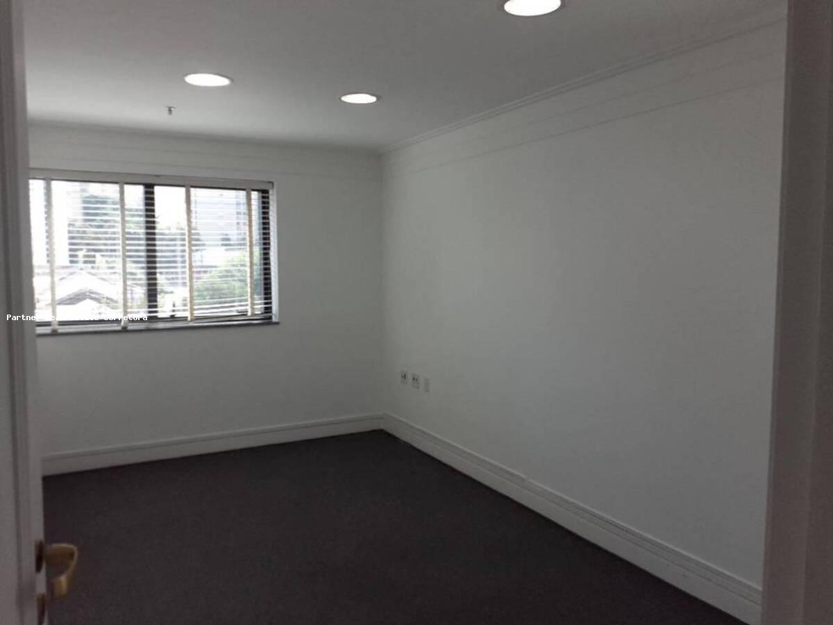 Conjunto Comercial-Sala à venda com 1 quarto, 122m² - Foto 6