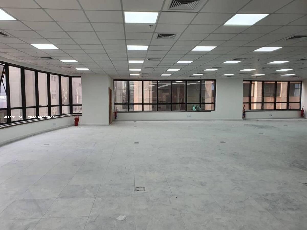 Conjunto Comercial-Sala para alugar com 1 quarto, 299m² - Foto 2