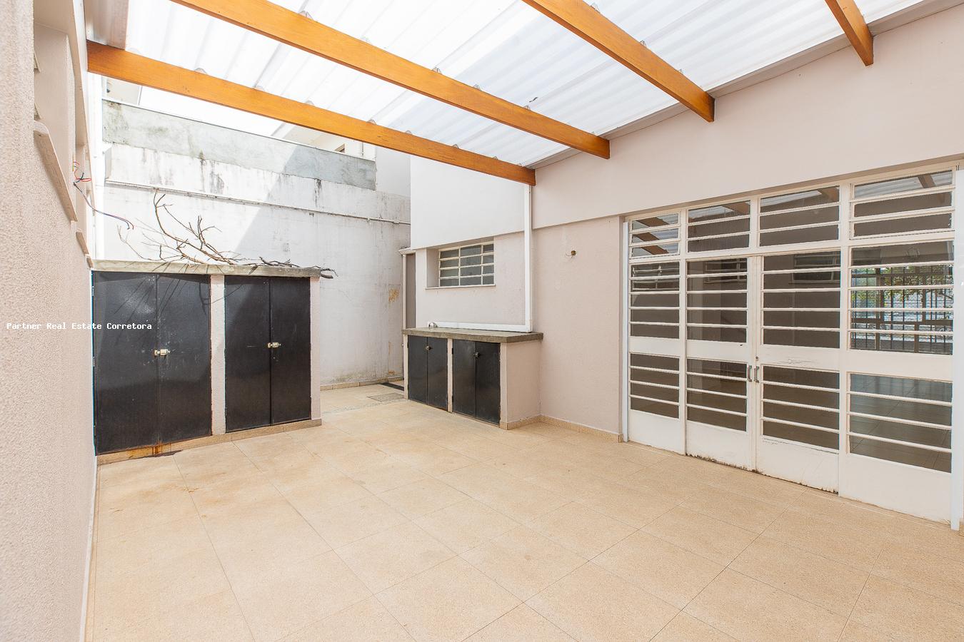 Casa à venda com 3 quartos, 225m² - Foto 8