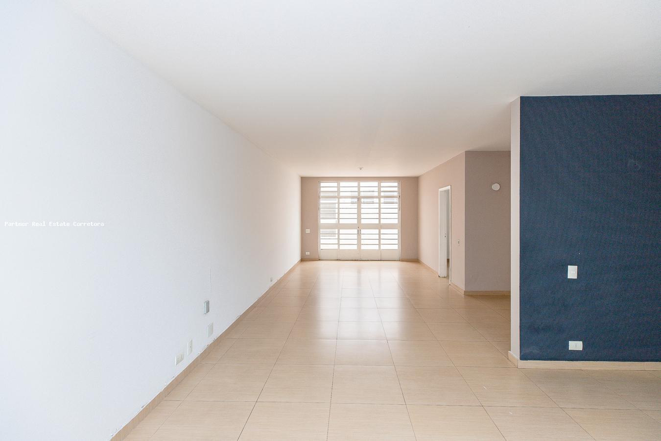 Casa à venda com 3 quartos, 225m² - Foto 18