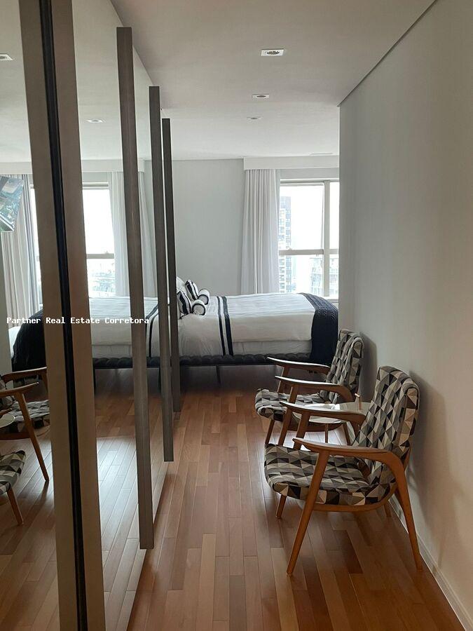 Apartamento à venda com 3 quartos, 275m² - Foto 18