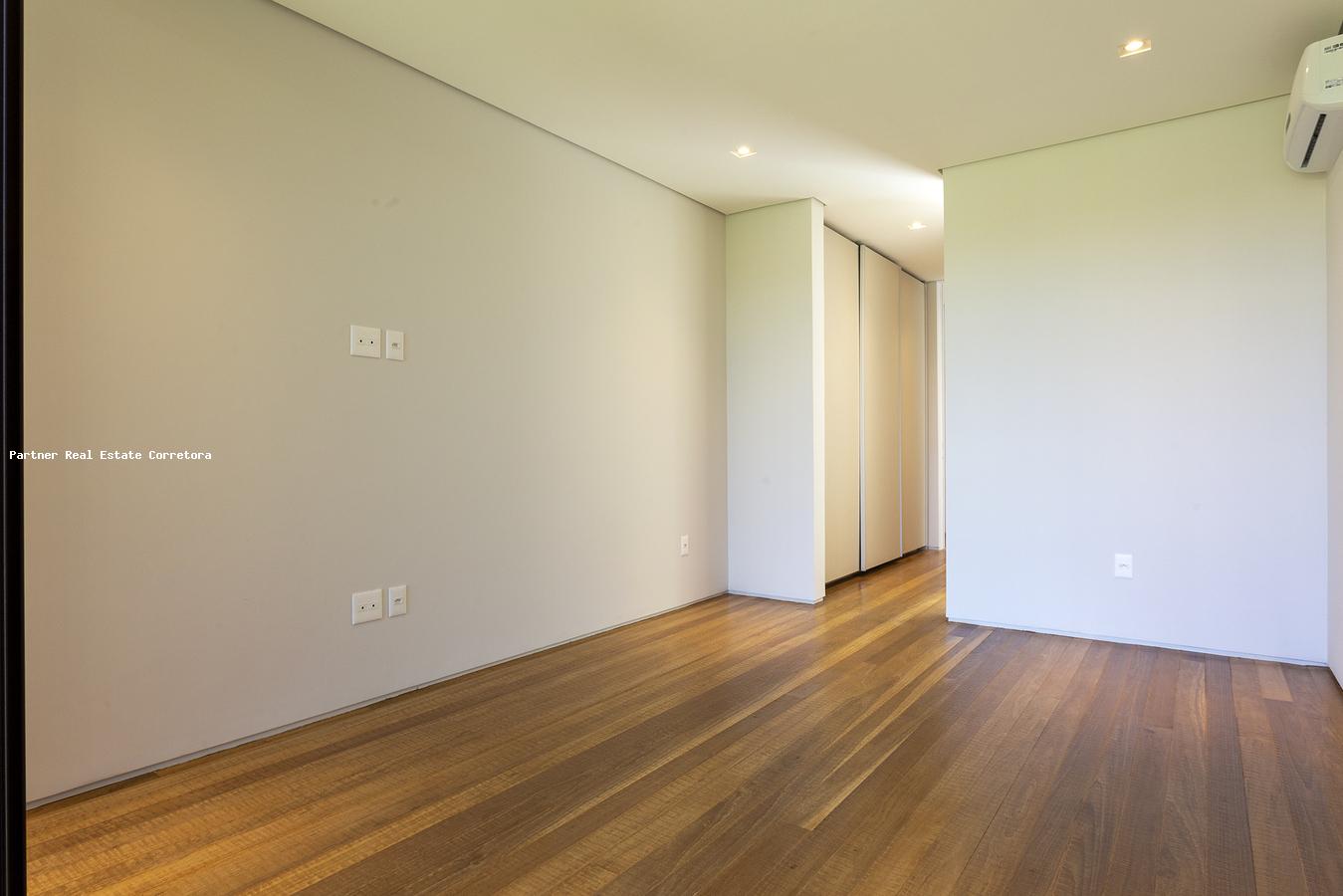 Casa de Condomínio à venda com 5 quartos, 2400m² - Foto 18