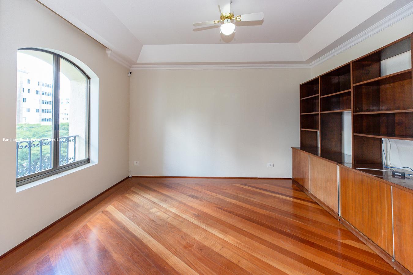 Apartamento à venda com 3 quartos, 203m² - Foto 13