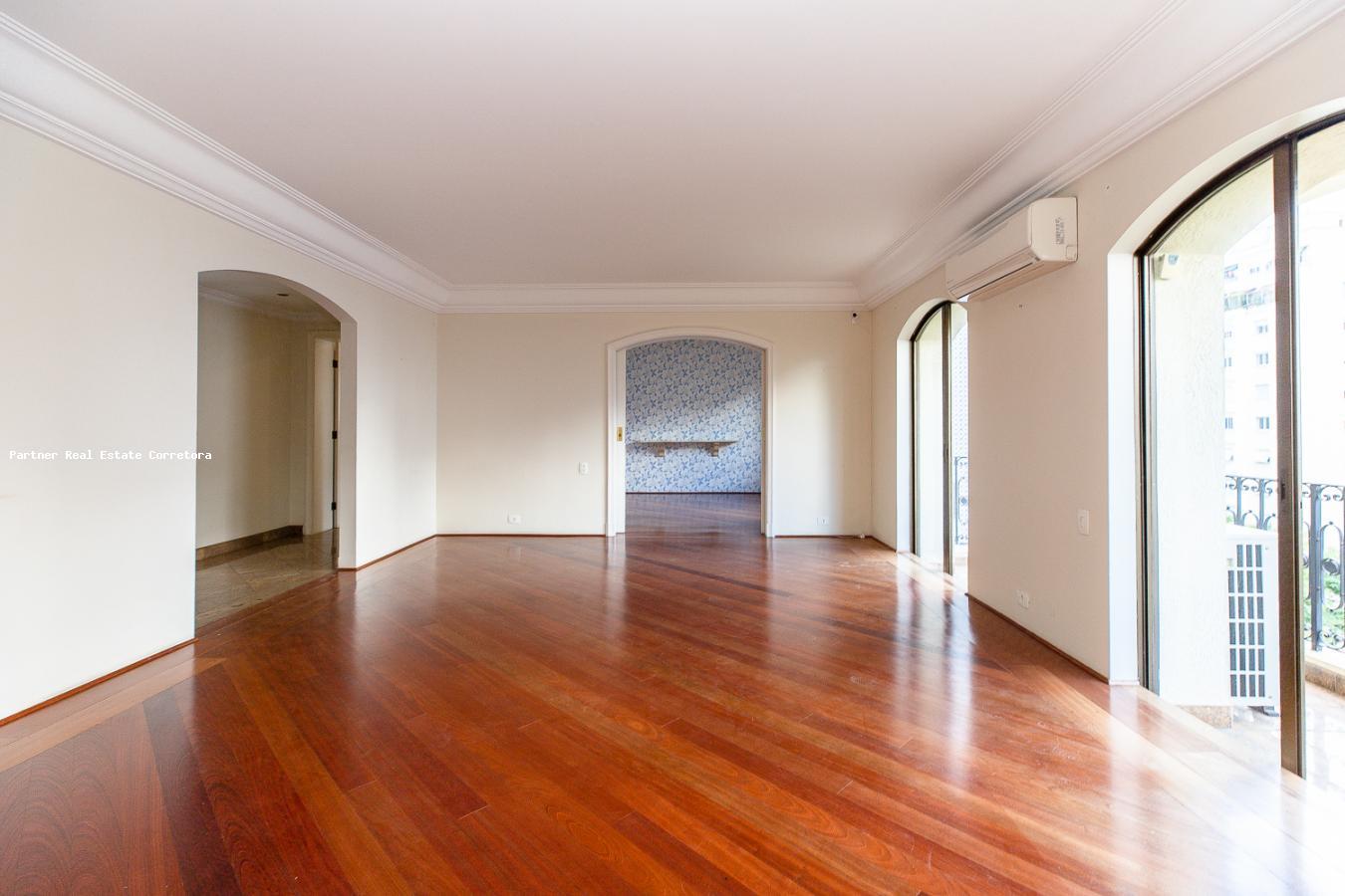 Apartamento à venda com 3 quartos, 203m² - Foto 12