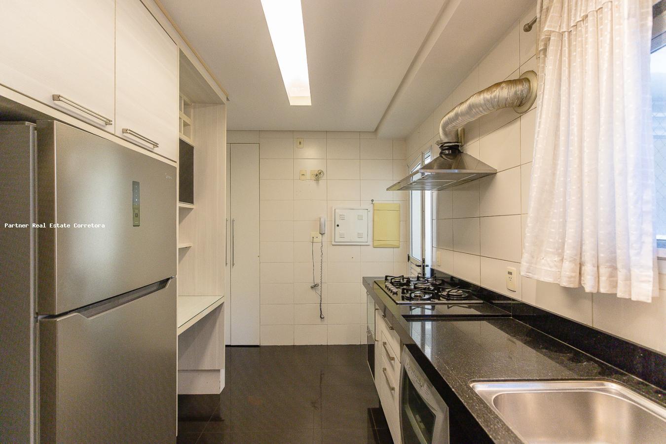 Apartamento à venda com 3 quartos, 207m² - Foto 9