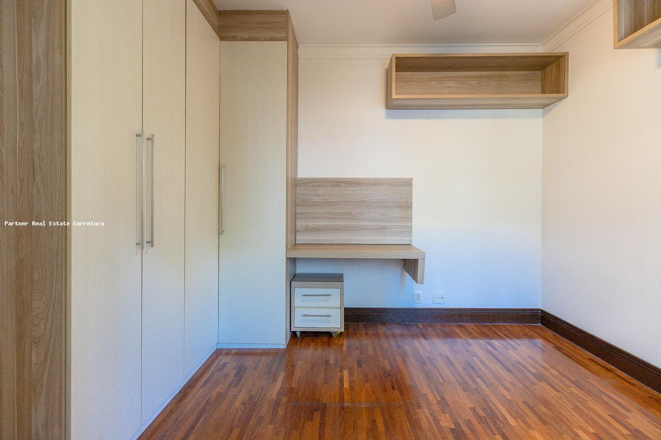 Apartamento à venda com 3 quartos, 207m² - Foto 14