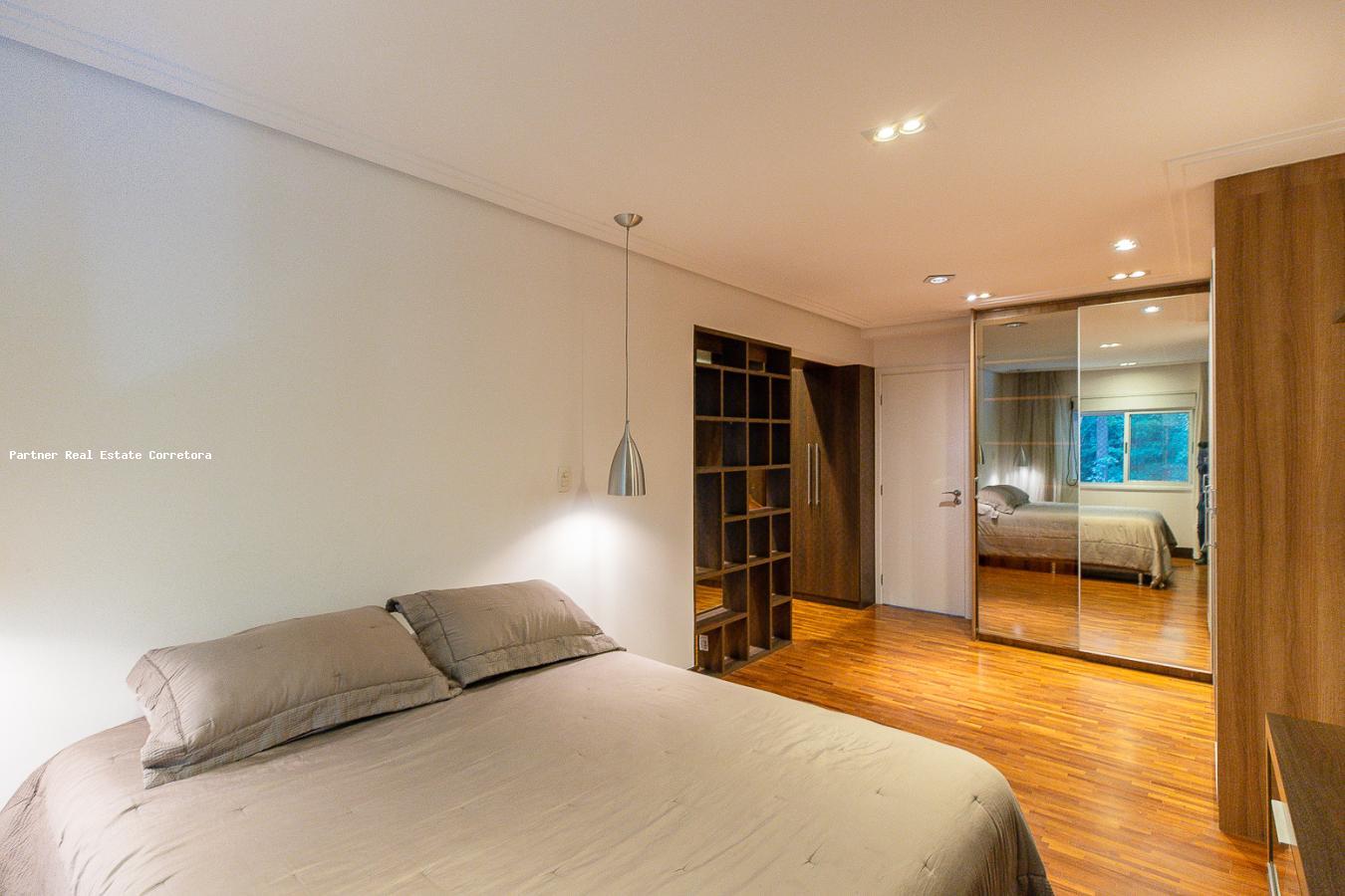 Apartamento à venda com 3 quartos, 207m² - Foto 25