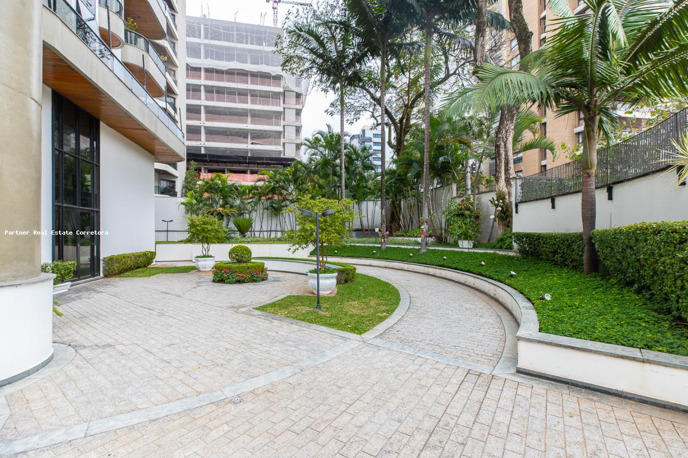 Cobertura à venda com 4 quartos, 602m² - Foto 4