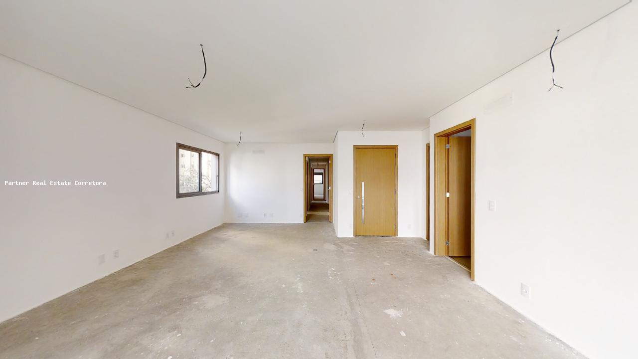 Apartamento à venda com 3 quartos, 170m² - Foto 4