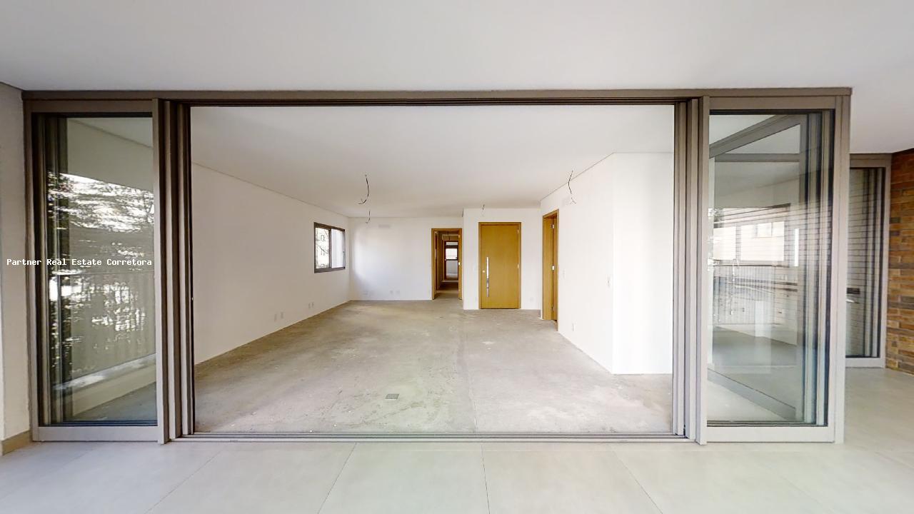 Apartamento à venda com 3 quartos, 170m² - Foto 5