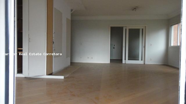 Apartamento à venda com 3 quartos, 211m² - Foto 3