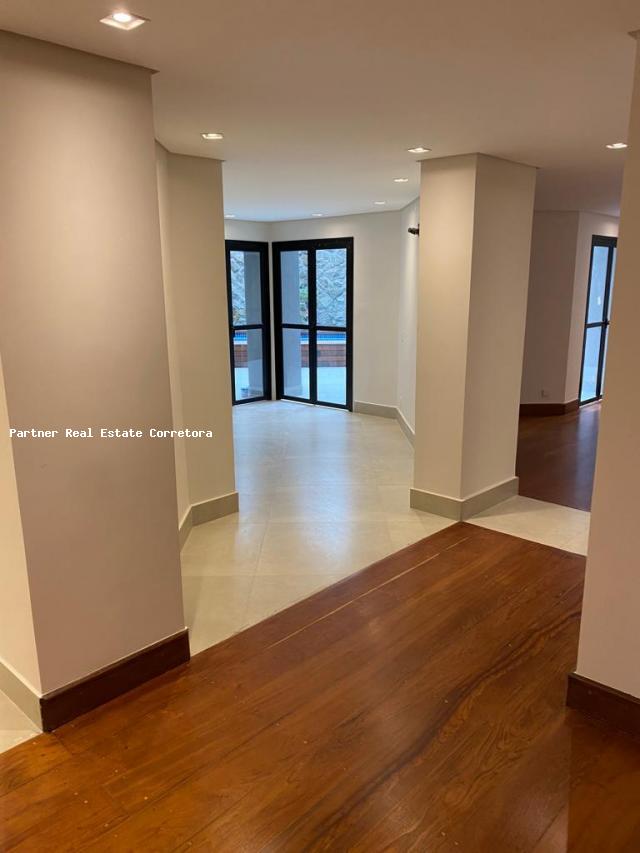 Casa à venda com 4 quartos, 460m² - Foto 7