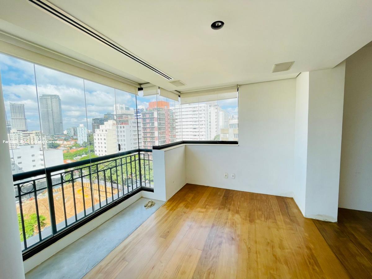 Apartamento à venda com 3 quartos, 215m² - Foto 13