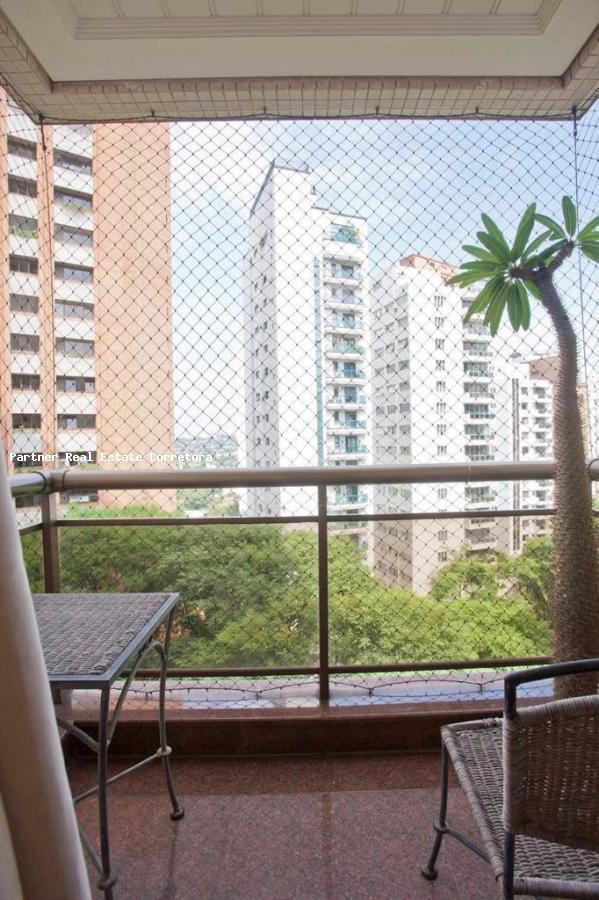 Apartamento à venda com 4 quartos, 500m² - Foto 9