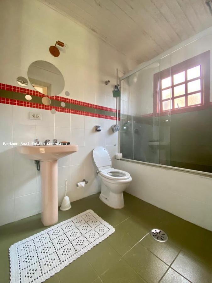 Casa de Condomínio à venda com 4 quartos, 405m² - Foto 1