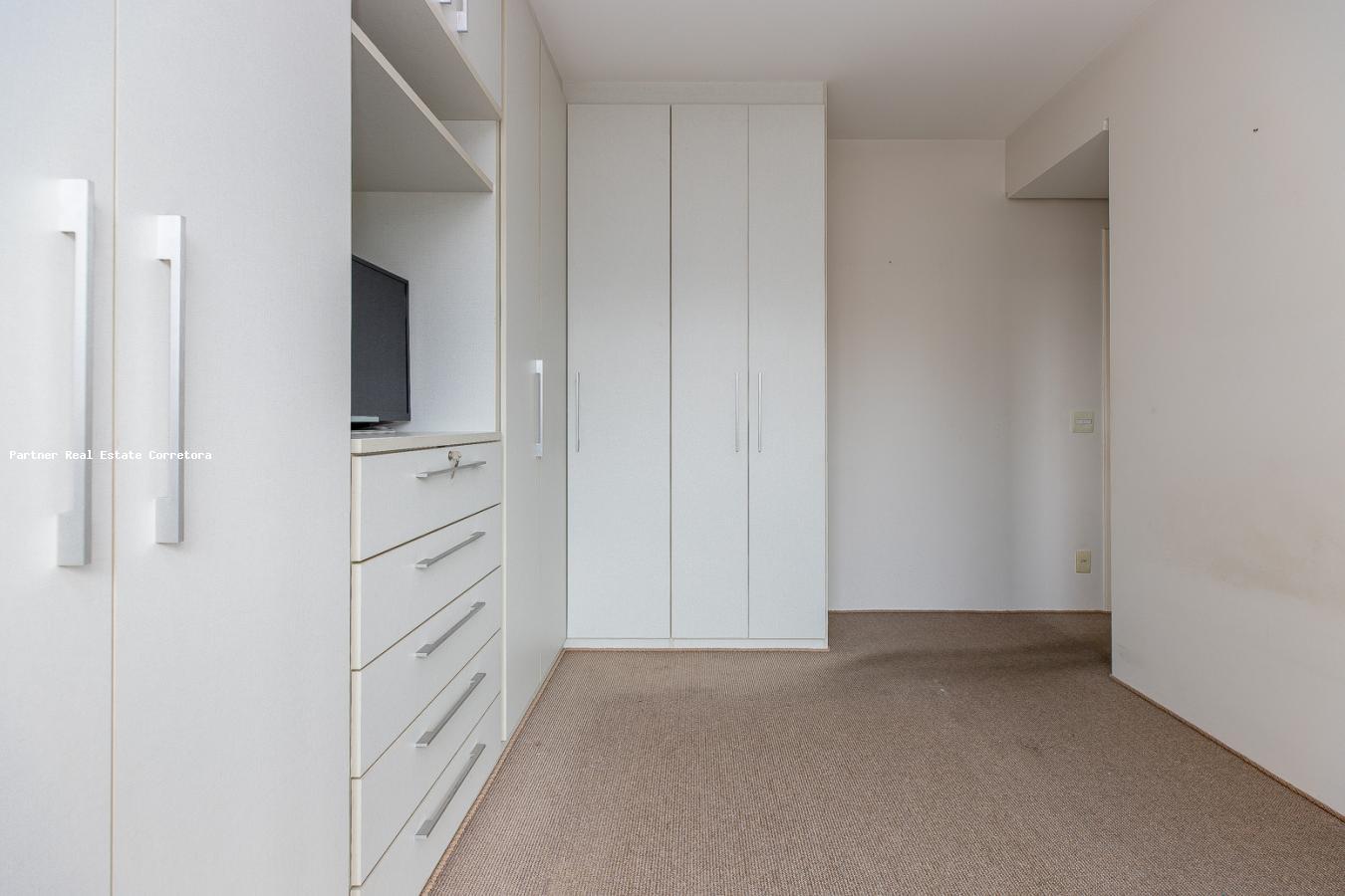 Apartamento à venda com 3 quartos, 175m² - Foto 7