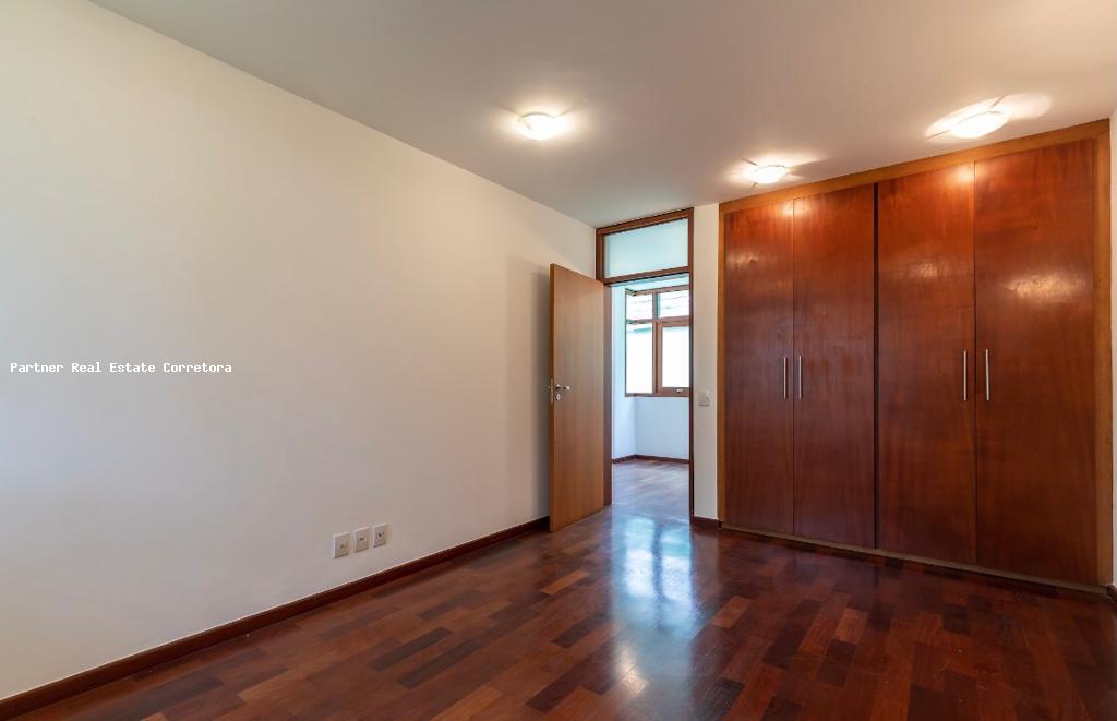 Casa de Condomínio à venda com 5 quartos, 1800m² - Foto 14