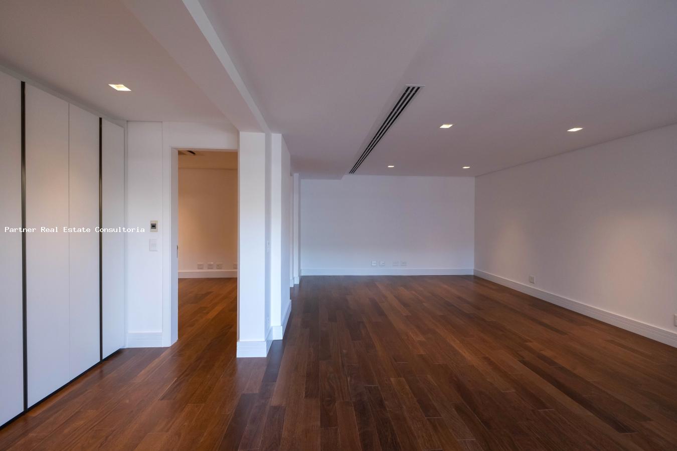 Apartamento para alugar com 4 quartos, 456m² - Foto 8