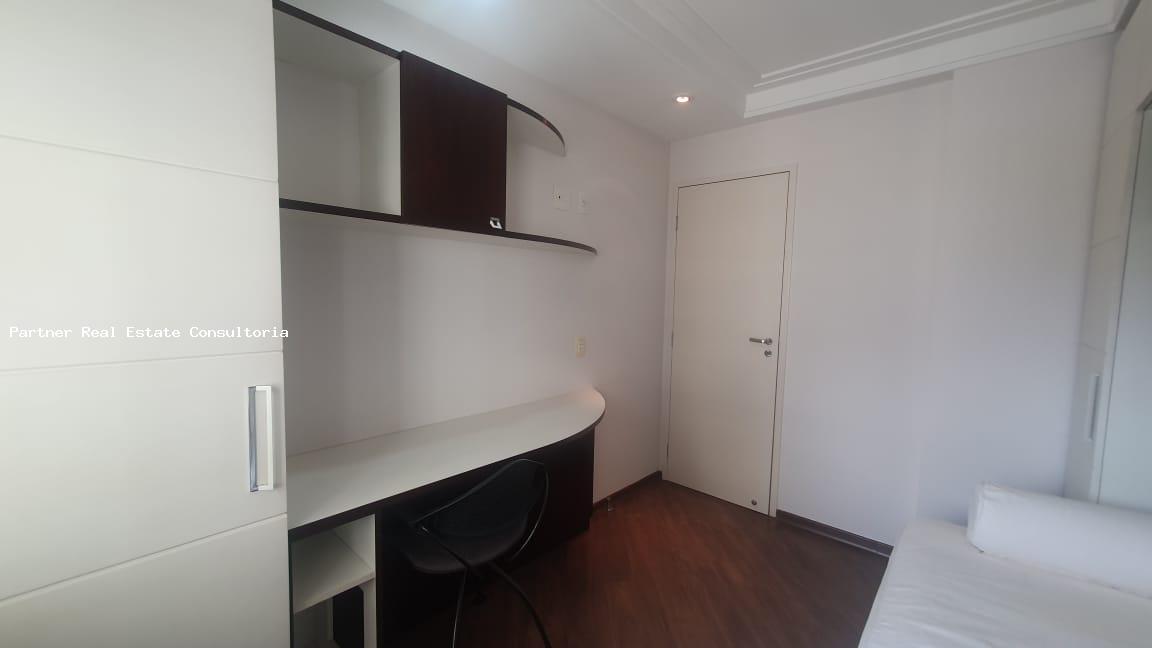 Apartamento para alugar com 2 quartos, 72m² - Foto 6