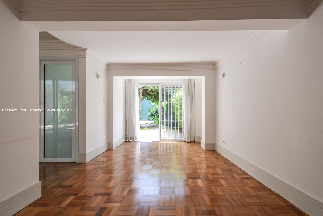 Casa à venda com 4 quartos, 360m² - Foto 19