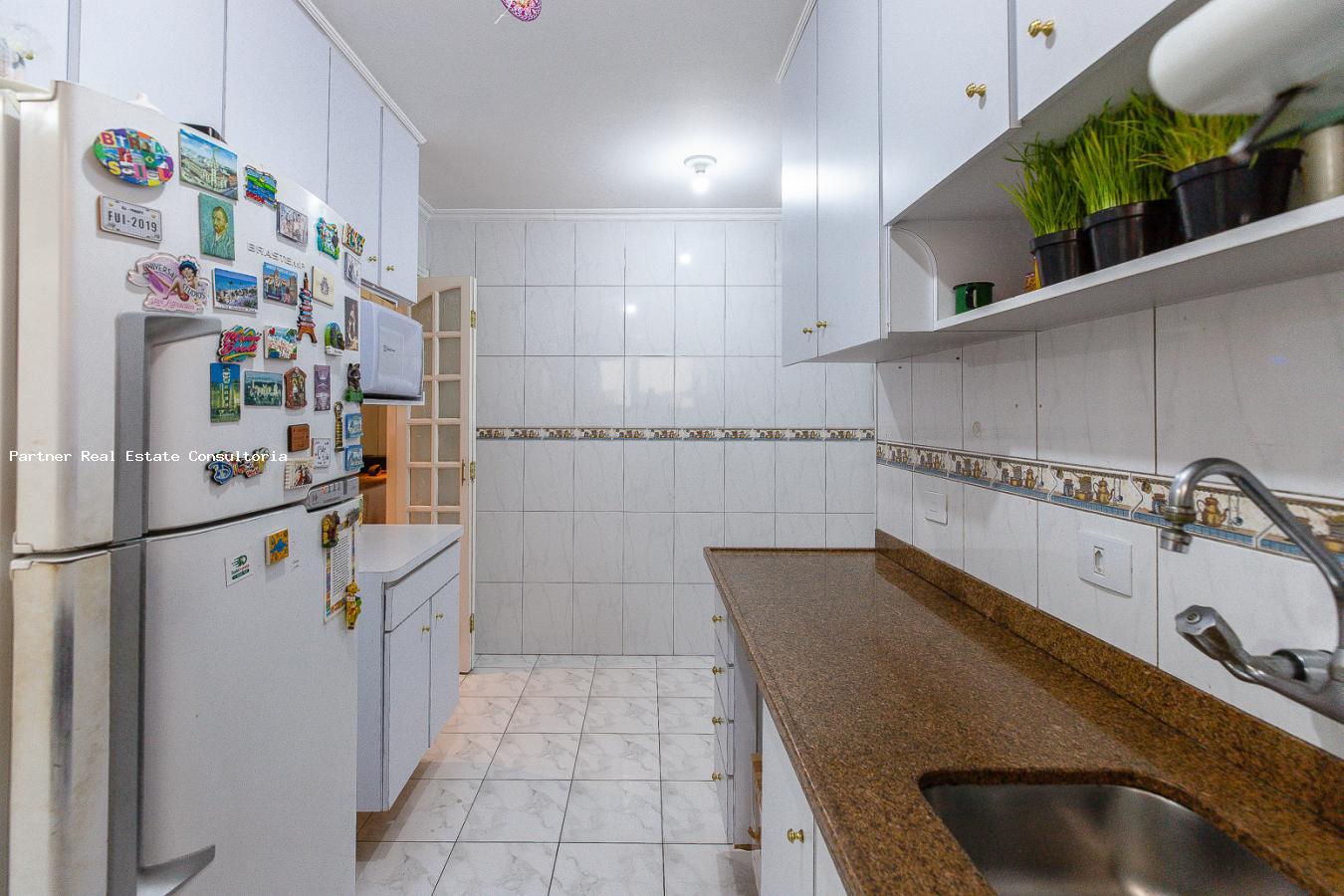 Apartamento à venda com 3 quartos, 90m² - Foto 1