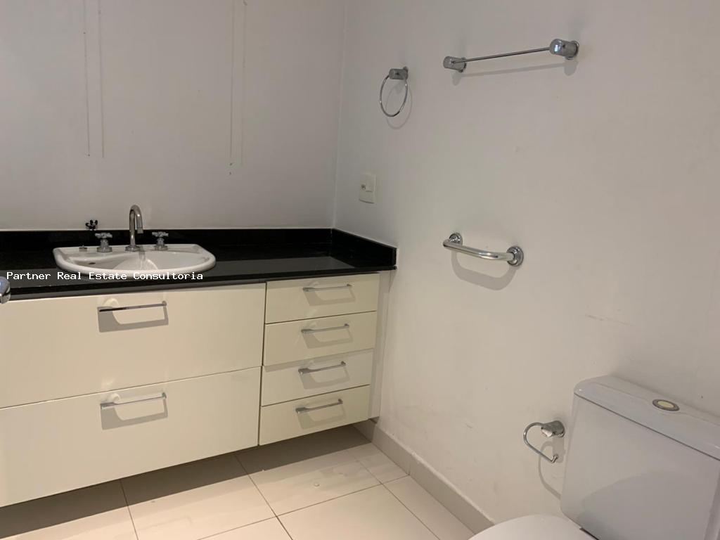 Apartamento à venda com 3 quartos, 173m² - Foto 2