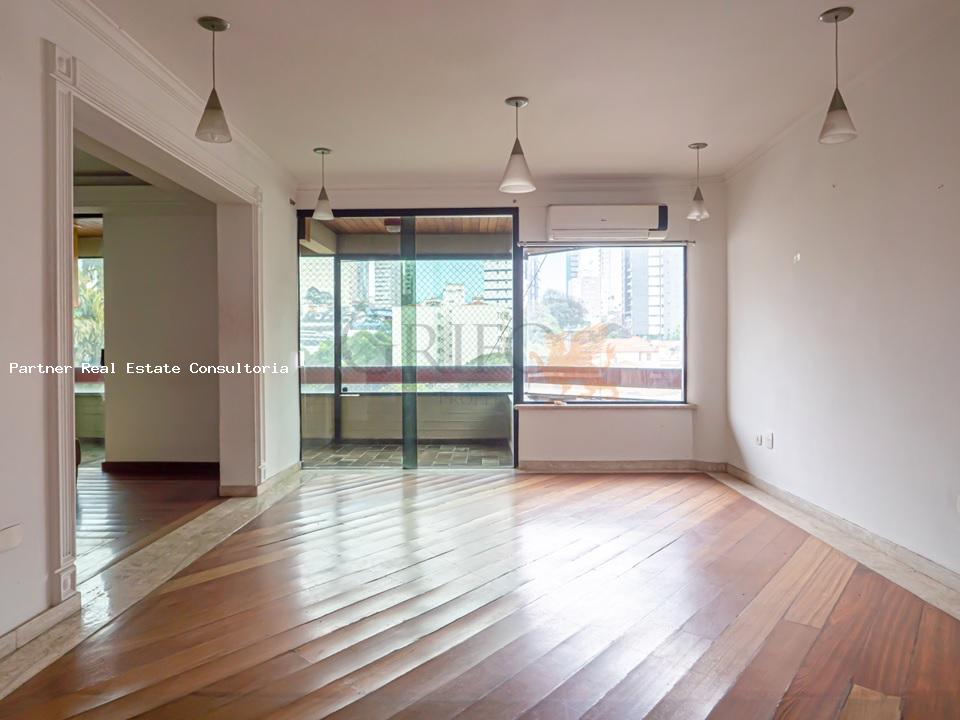 Apartamento à venda com 3 quartos, 187m² - Foto 1