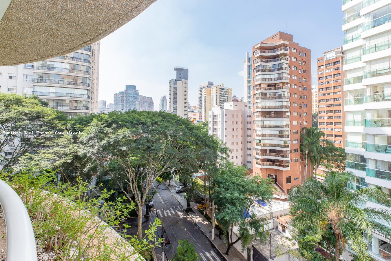 Apartamento à venda com 3 quartos, 243m² - Foto 15