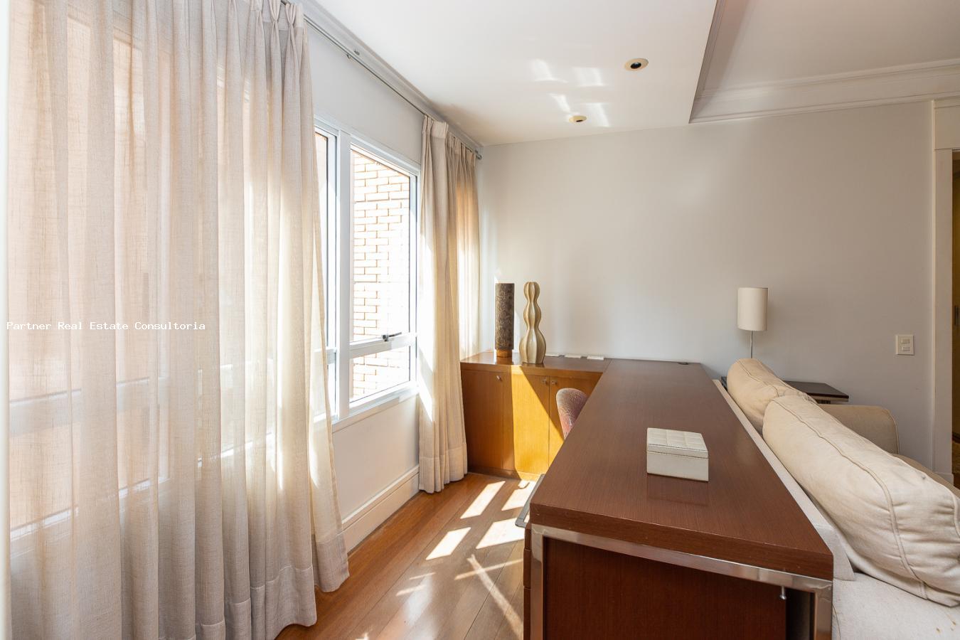 Apartamento à venda com 3 quartos, 243m² - Foto 22