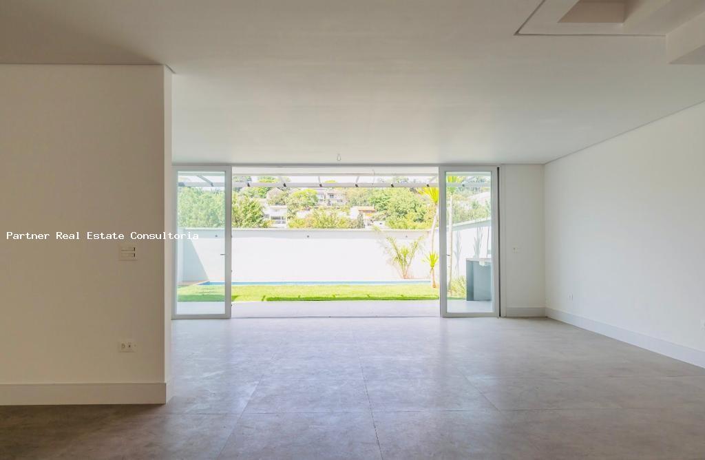 Casa à venda com 4 quartos, 425m² - Foto 2