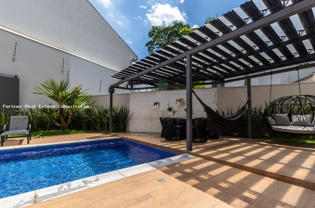 Casa de Condomínio à venda com 4 quartos, 778m² - Foto 1