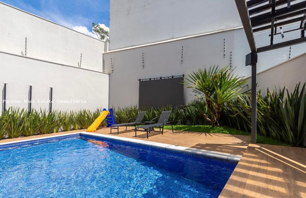 Casa de Condomínio à venda com 4 quartos, 778m² - Foto 2