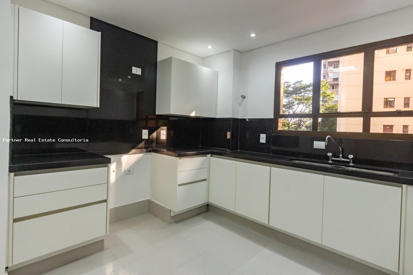 Apartamento para alugar com 3 quartos, 438m² - Foto 19