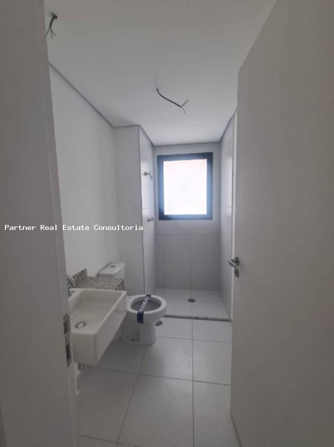 Apartamento à venda com 3 quartos, 173m² - Foto 3